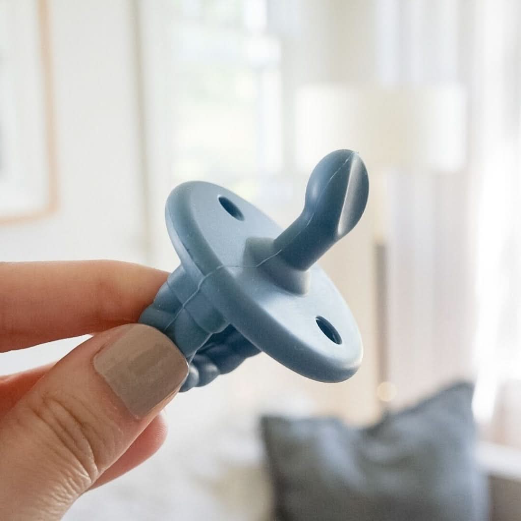 Itzy Paci™ Orthodontic Silicone Pacifier 0-6M - Image 7