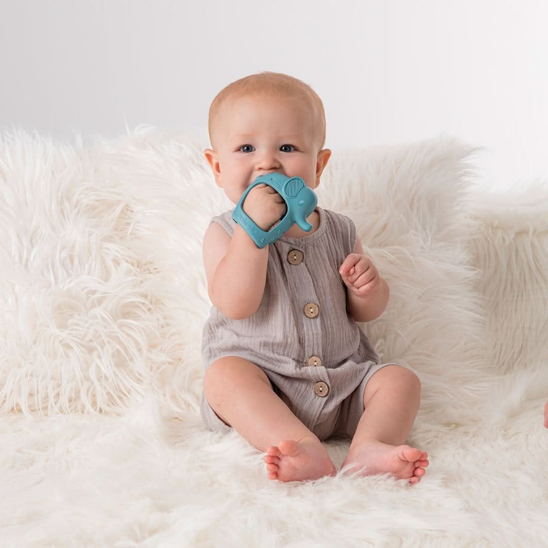 Bitzy Grip™ Silicone Teether - Image 15