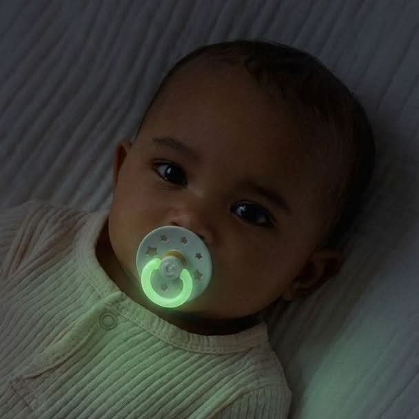 Itzy Soother™ Glow in the Dark Natural Rubber Pacifier - 0-6M - Image 10
